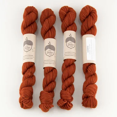 Acorns // Chestnut
