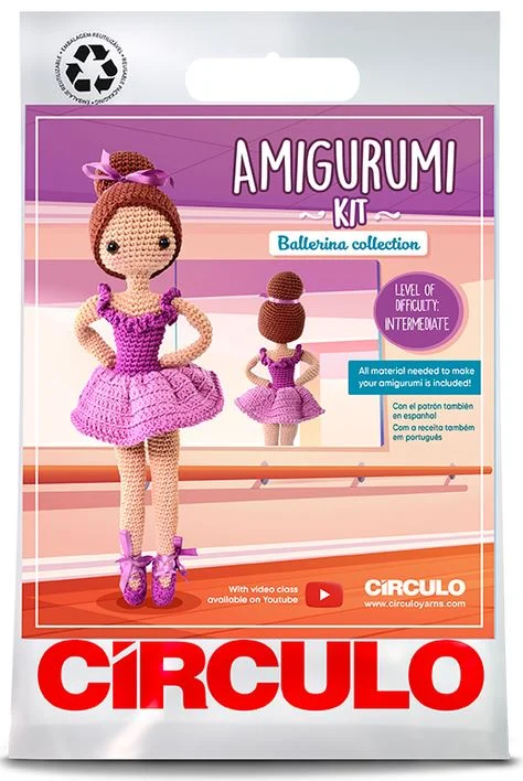Circulo Crochet Ballerina Collection Amigurumi Kit (Color #2)